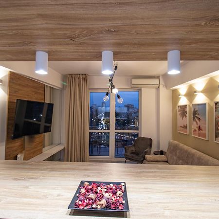 Piata Romana, Two Bedrooms Apartment Бухарест Экстерьер фото