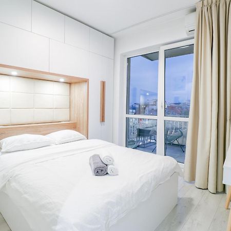 Piata Romana, Two Bedrooms Apartment Бухарест Экстерьер фото