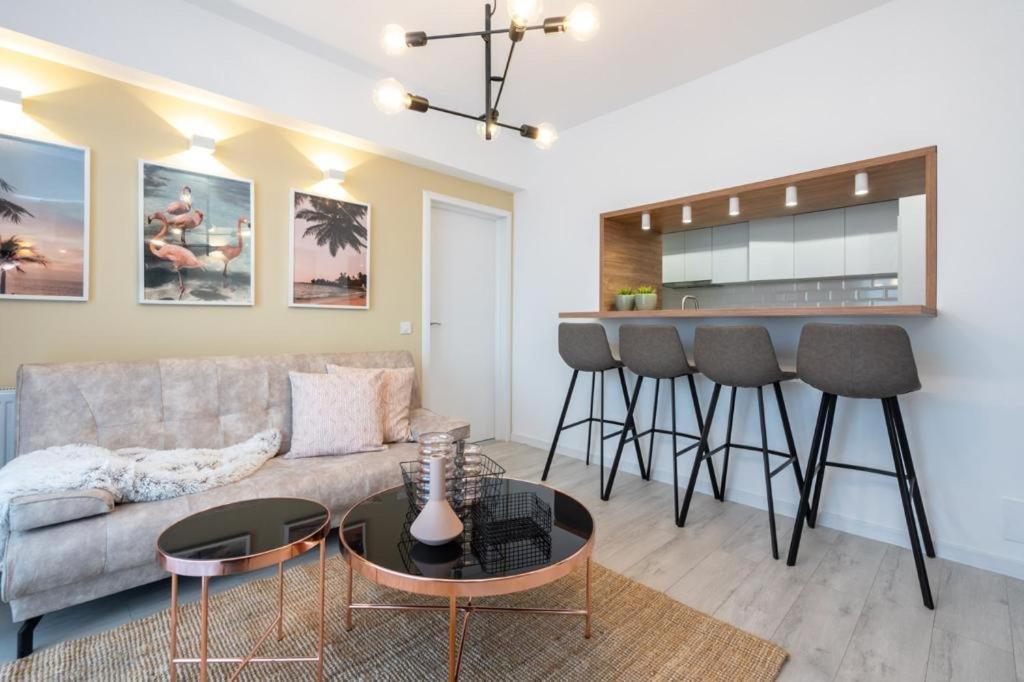 Piata Romana, Two Bedrooms Apartment Бухарест Экстерьер фото