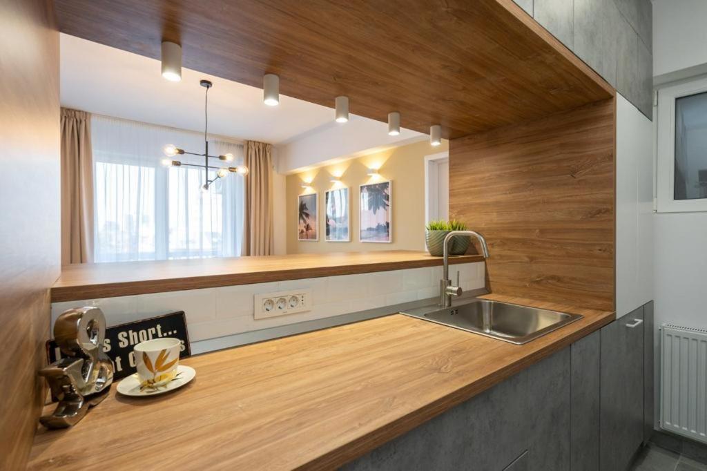 Piata Romana, Two Bedrooms Apartment Бухарест Экстерьер фото